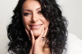 Gulaydan-yillar-sonra-yeni-album-Sarkisini-Soyleyen-Kadin-tum-platformlarda-featured
